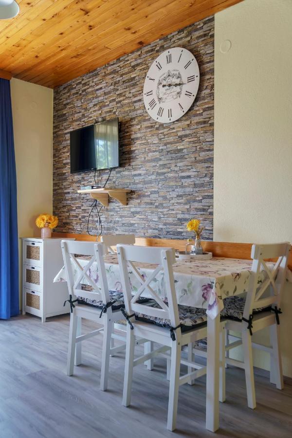 Apartments Zakrasnik Škofja Loka Екстериор снимка