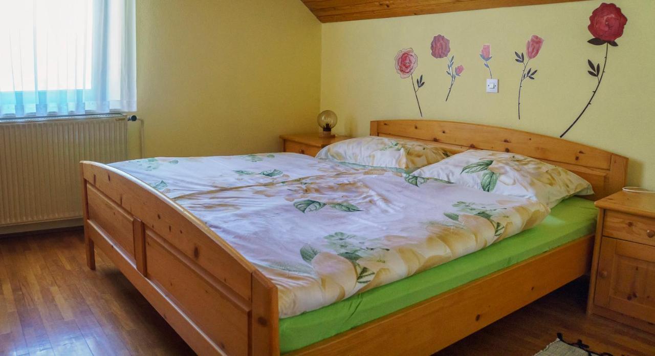 Apartments Zakrasnik Škofja Loka Екстериор снимка