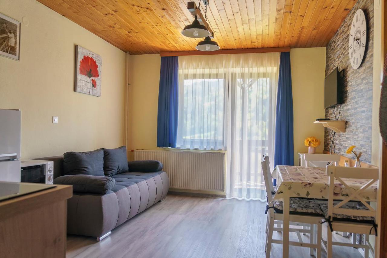 Apartments Zakrasnik Škofja Loka Екстериор снимка