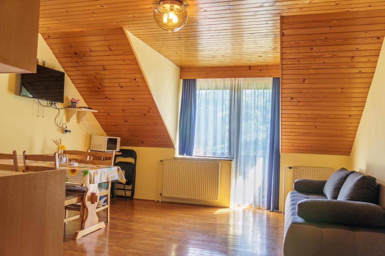 Apartments Zakrasnik Škofja Loka Екстериор снимка
