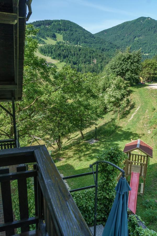 Apartments Zakrasnik Škofja Loka Екстериор снимка