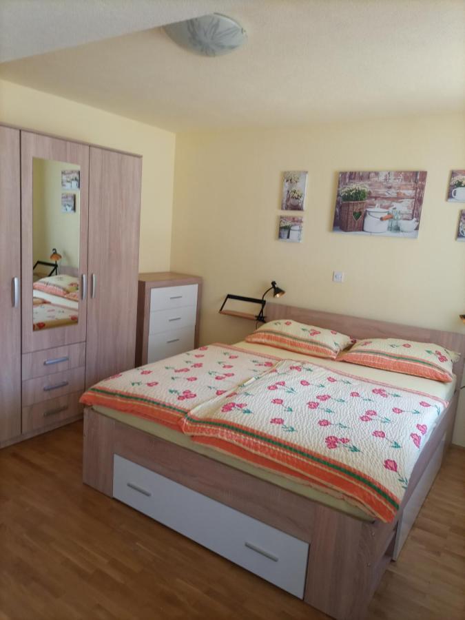 Apartments Zakrasnik Škofja Loka Екстериор снимка