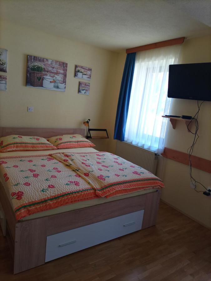 Apartments Zakrasnik Škofja Loka Екстериор снимка