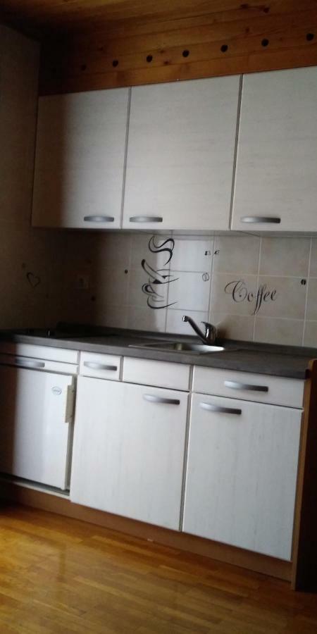 Apartments Zakrasnik Škofja Loka Екстериор снимка