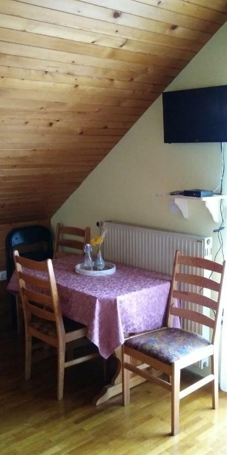 Apartments Zakrasnik Škofja Loka Екстериор снимка
